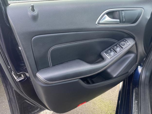 MERCEDES-BENZ Classe B B 200 d Starlight Edition  