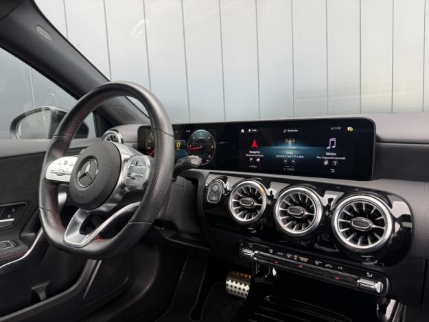 MERCEDES-BENZ Classe A 180 d AMG Line  
