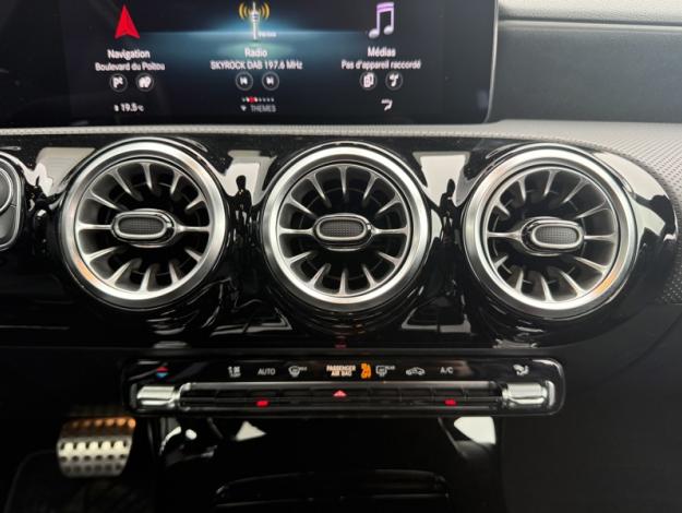 MERCEDES-BENZ Classe A 180 d AMG Line  