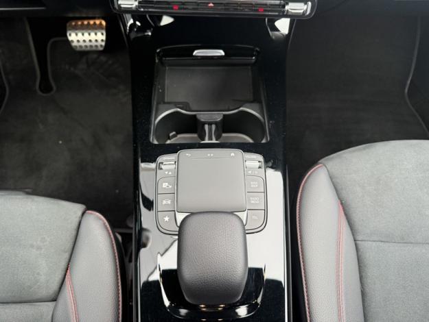MERCEDES-BENZ Classe A 180 d AMG Line  