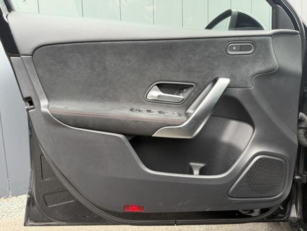 MERCEDES-BENZ Classe A 180 d AMG Line  