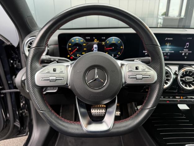 MERCEDES-BENZ Classe A 180 d AMG Line  