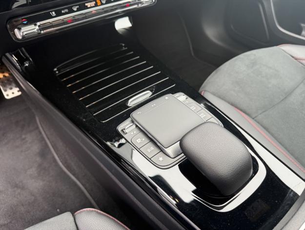 MERCEDES-BENZ Classe A 180 d AMG Line  