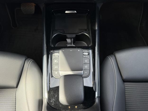 MERCEDES-BENZ GLA 200 d Progressive Line  