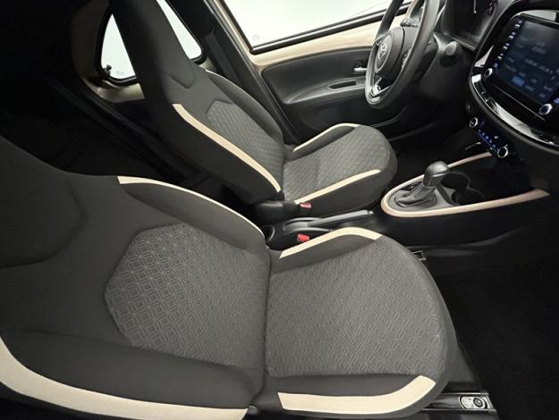TOYOTA Aygo X 1.0 S-CVT 72 Design   