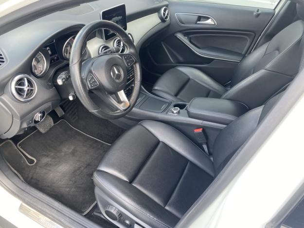MERCEDES-BENZ GLA 200 d 4MATIC Sensation  