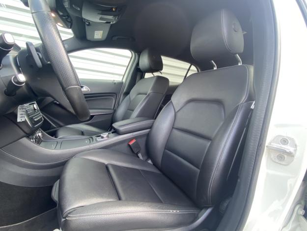 MERCEDES-BENZ GLA 200 d 4MATIC Sensation  