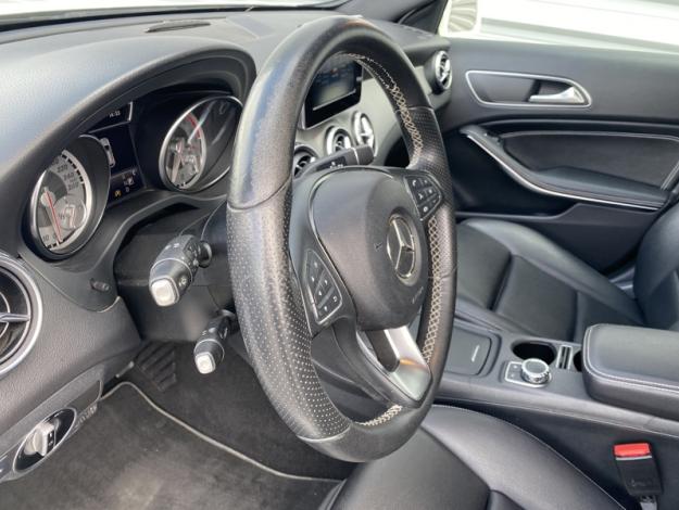 MERCEDES-BENZ GLA 200 d 4MATIC Sensation  
