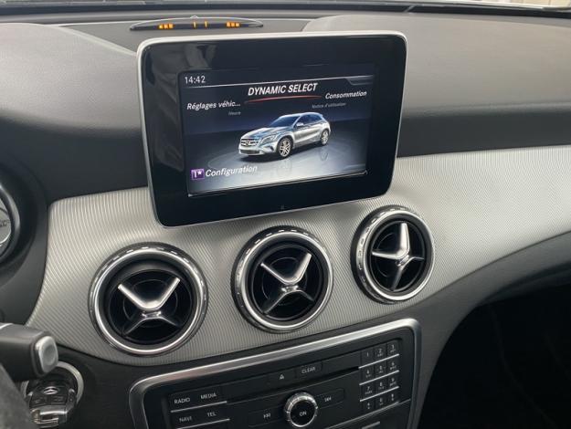 MERCEDES-BENZ GLA 200 d 4MATIC Sensation  