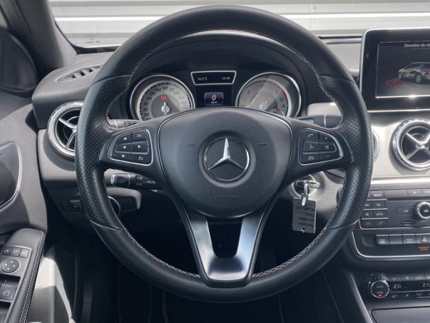 MERCEDES-BENZ GLA 200 d 4MATIC Sensation  