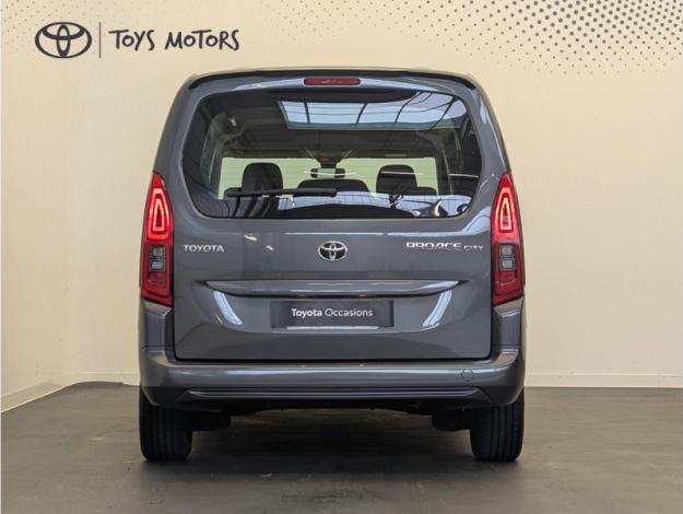 TOYOTA Proace City Verso 1.5 LONG 130 D-4D DYNAMIC 7 PLACES  