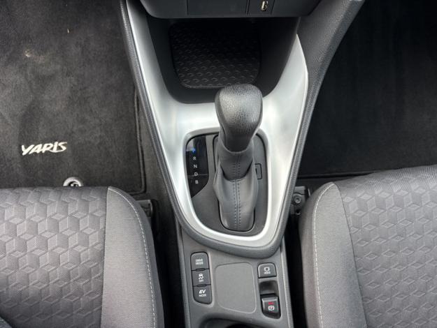TOYOTA Yaris Hybride 116h Design  1.5 116 ch 