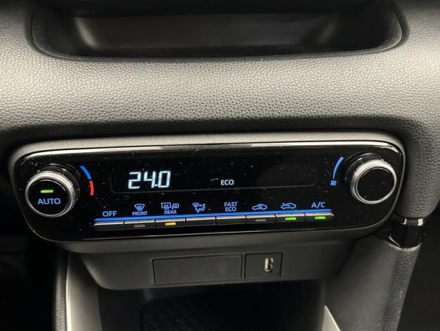 TOYOTA Yaris 116h Dynamic  