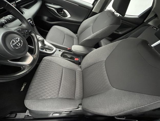 TOYOTA Yaris 116h Dynamic  