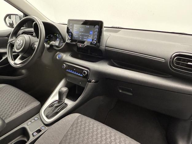 TOYOTA Yaris 116h Dynamic  