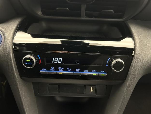 TOYOTA Yaris Cross 1.5 116H DESIGN    