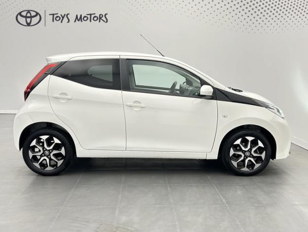 TOYOTA Aygo 1.0 VVT-i x-play  72 ch 