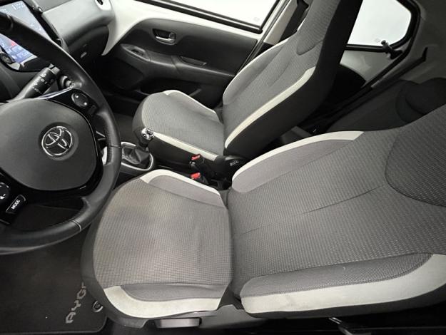 TOYOTA Aygo 1.0 VVT-i x-play  72 ch 