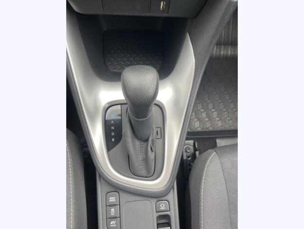 TOYOTA Yaris Hybride 116h Design  1.5 116 ch 