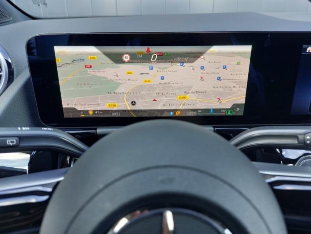 MERCEDES-BENZ GLA 200 d AMG Line  