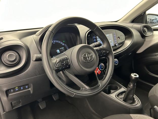 TOYOTA Aygo X 1.0 VVT-i 72 Dynamic   