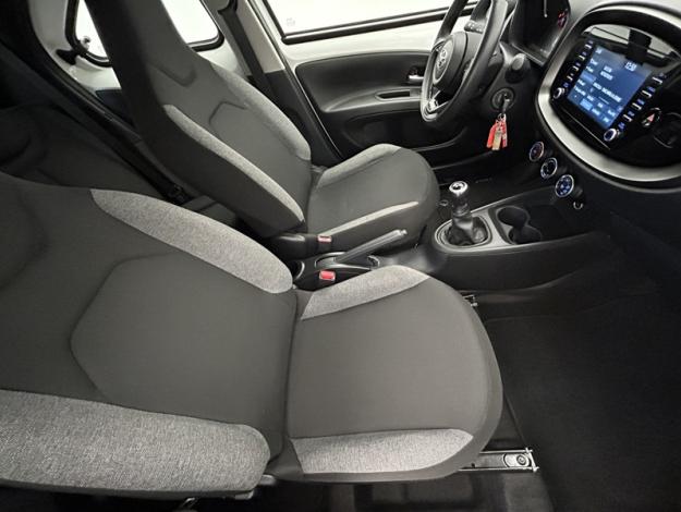 TOYOTA Aygo X 1.0 VVT-i 72 Dynamic   