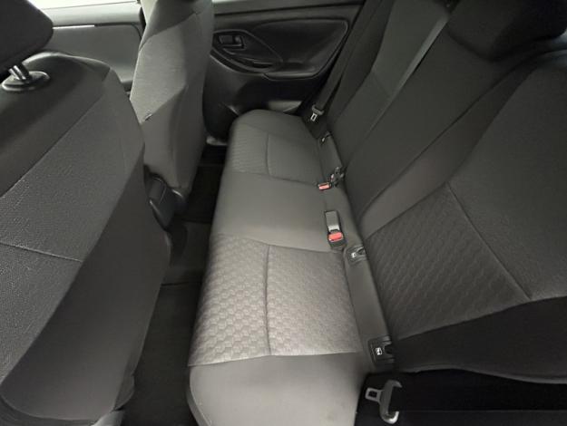 TOYOTA Yaris 116h Design  