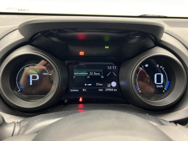 TOYOTA Yaris 116h Design  