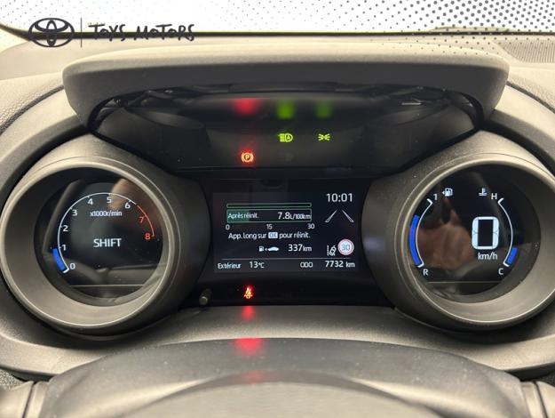 TOYOTA Yaris 70 VVT-i Design  