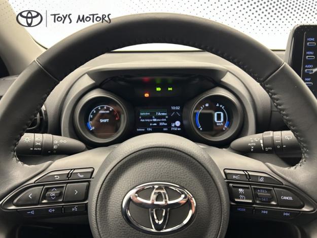 TOYOTA Yaris 70 VVT-i Design  