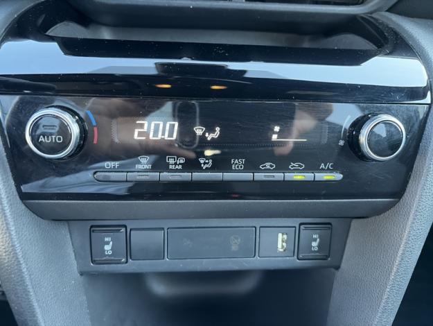 TOYOTA Yaris Cross 1.5 HYBRID 116H DESIGN AUTO  