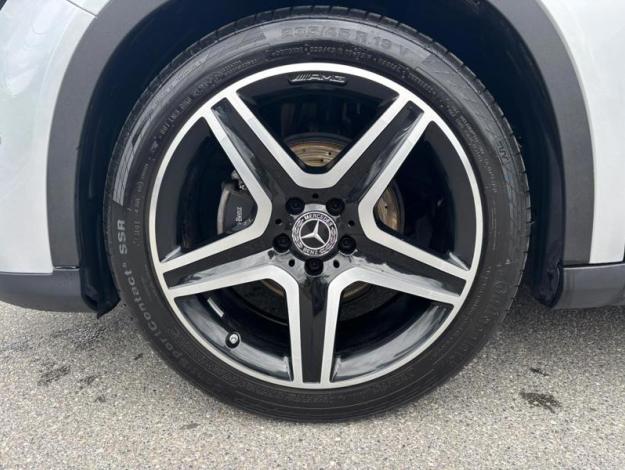 MERCEDES-BENZ GLA 200 AMG Pack Night  