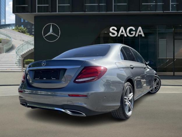 MERCEDES-BENZ E 200 d Berline AMG Line  