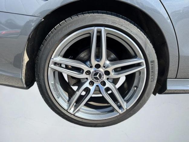 MERCEDES-BENZ E 200 d Berline AMG Line  