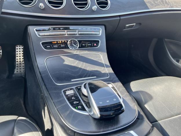 MERCEDES-BENZ E 200 d Berline AMG Line  