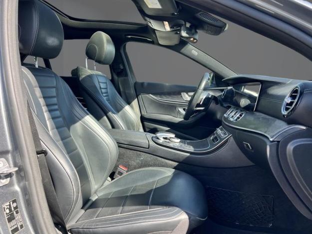 MERCEDES-BENZ E 200 d Berline AMG Line  