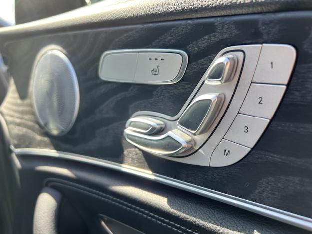 MERCEDES-BENZ E 200 d Berline AMG Line  