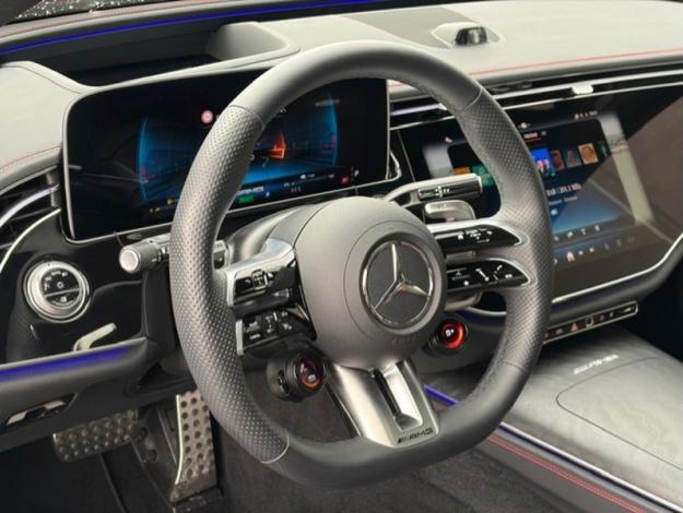 MERCEDES-BENZ E53 AMG Hybrid HyperScreen Pano  