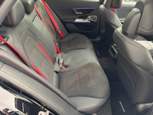 MERCEDES-BENZ E53 AMG Hybrid HyperScreen Pano  
