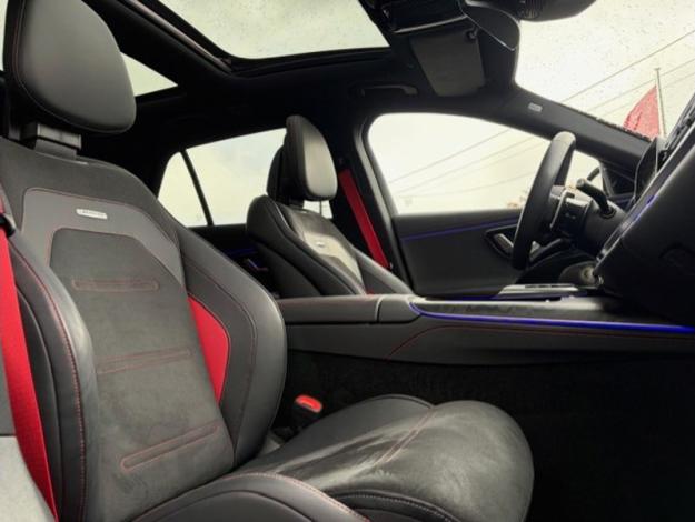 MERCEDES-BENZ E53 AMG Hybrid HyperScreen Pano  