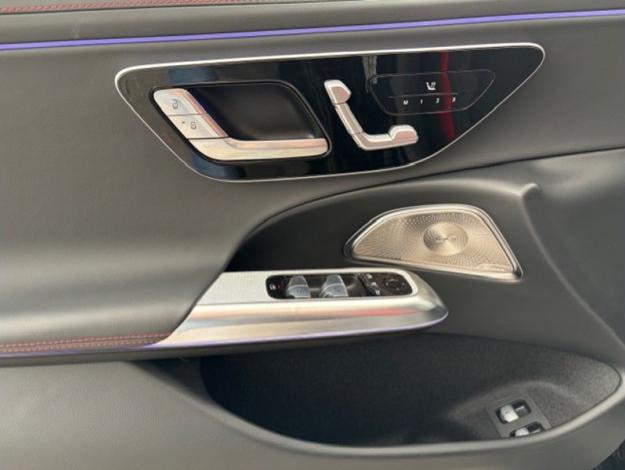 MERCEDES-BENZ E53 AMG Hybrid HyperScreen Pano  