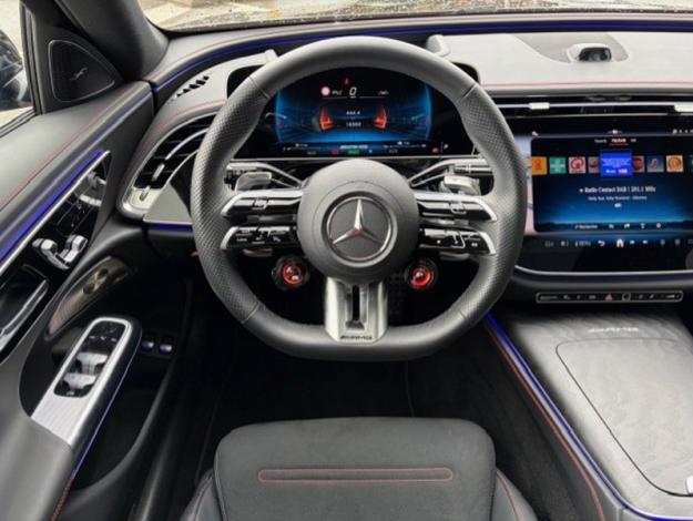 MERCEDES-BENZ E53 AMG Hybrid HyperScreen Pano  