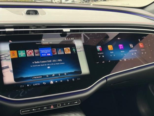 MERCEDES-BENZ E53 AMG Hybrid HyperScreen Pano  