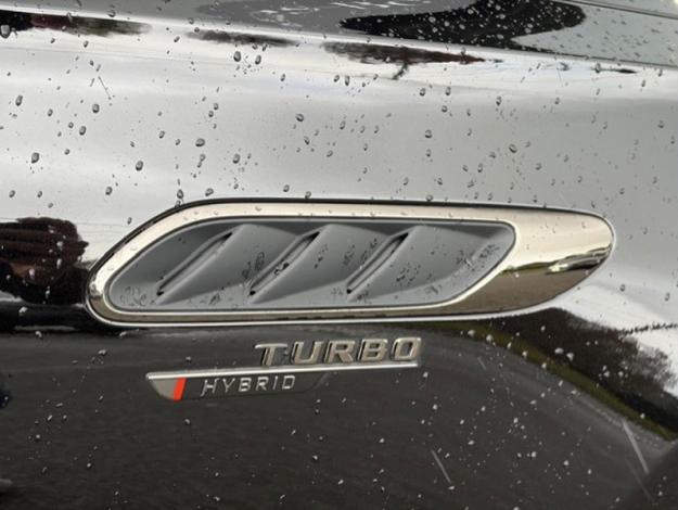 MERCEDES-BENZ E53 AMG Hybrid HyperScreen Pano  