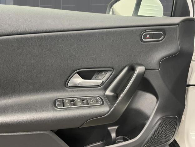MERCEDES-BENZ A-Klasse A 180 d