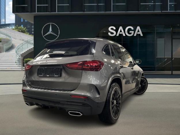 MERCEDES-BENZ GLA 200 d AMG Line  