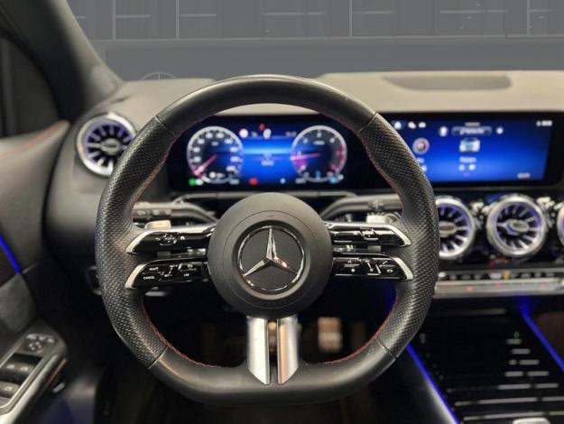 MERCEDES-BENZ GLA 200 d AMG Line  