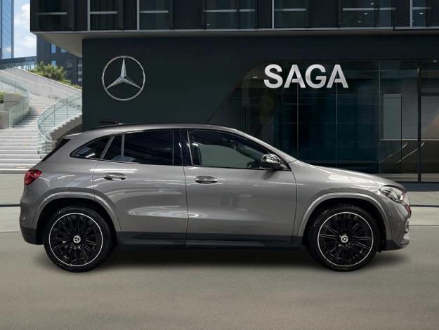 MERCEDES-BENZ GLA 200 d AMG Line  