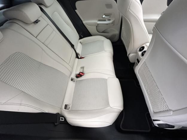 MERCEDES-BENZ EQA 250 Business Line  