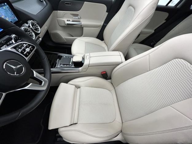 MERCEDES-BENZ EQA 250 Business Line  